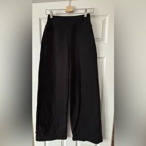 ALO - Serenity Wide Leg Sweatpant - Black/XS